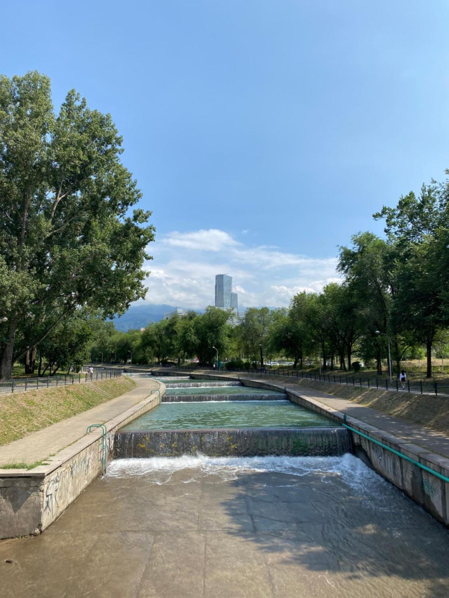 Стильная Студия Shadow Атакент Almaty Exteriér fotografie